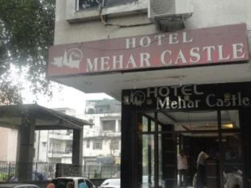 Treebo Mehar Castle Hotel Делхи Екстериор снимка