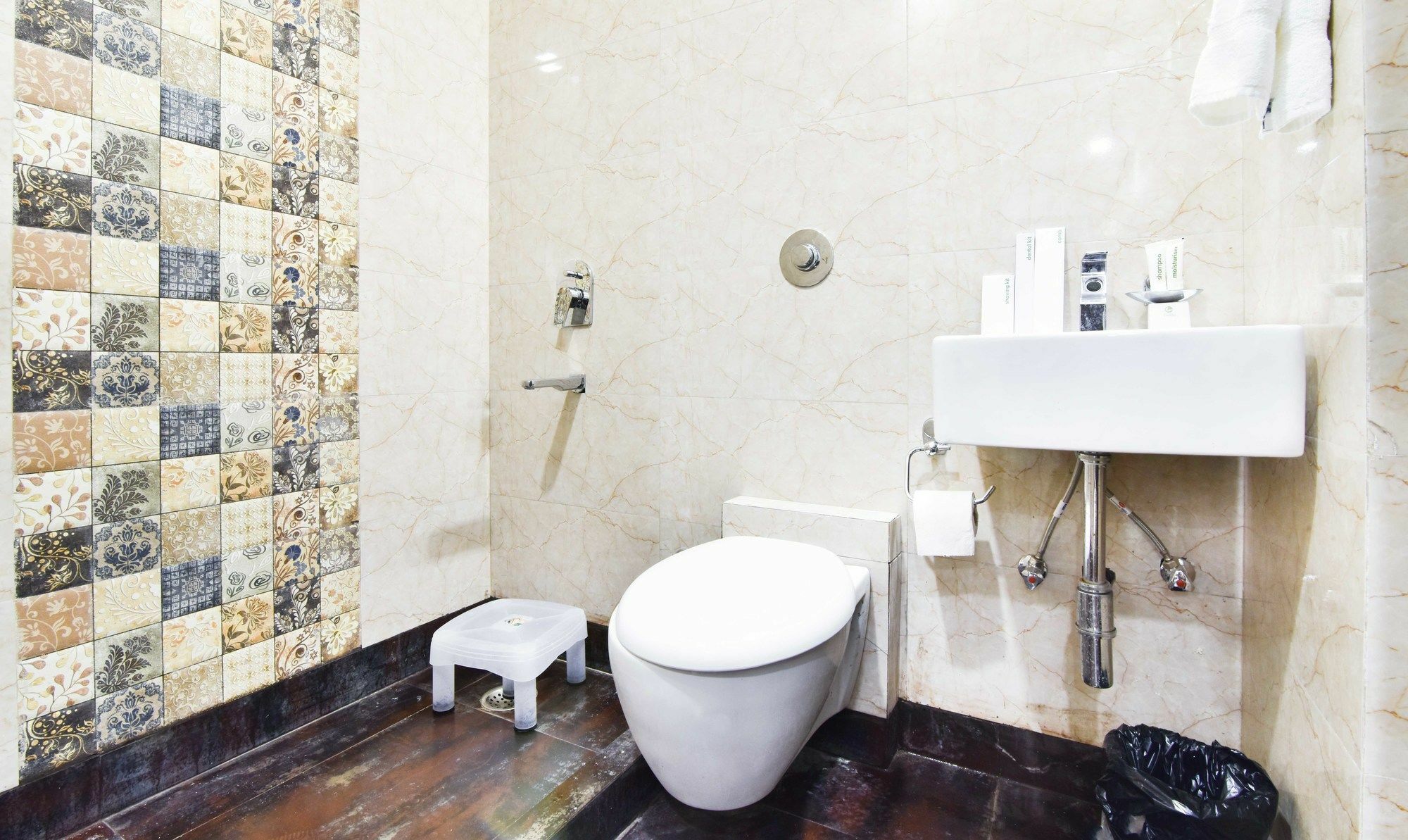 Treebo Mehar Castle Hotel Делхи Екстериор снимка