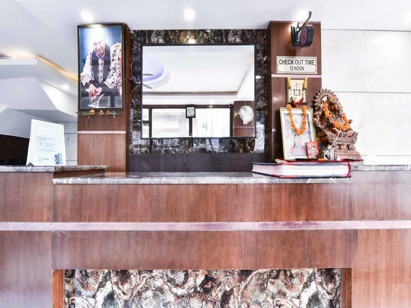 Treebo Mehar Castle Hotel Делхи Екстериор снимка
